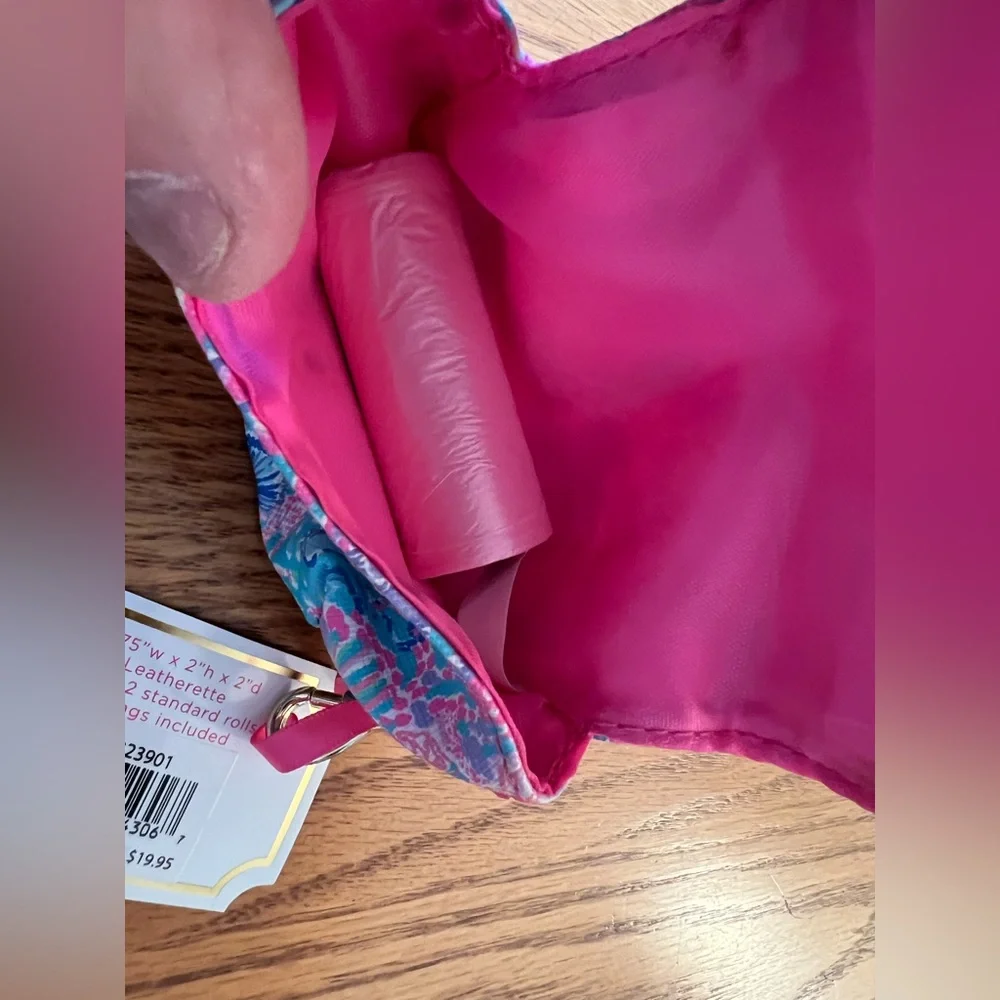 NWT Lilly Pulitzer Pet Waste Bag Holder Featured in Splendor in the Sand